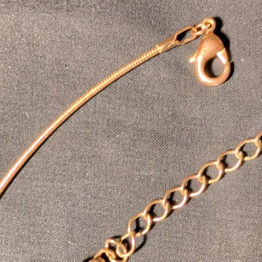 Vintage Gold Tone Bow Necklace - Rhinestone Detail